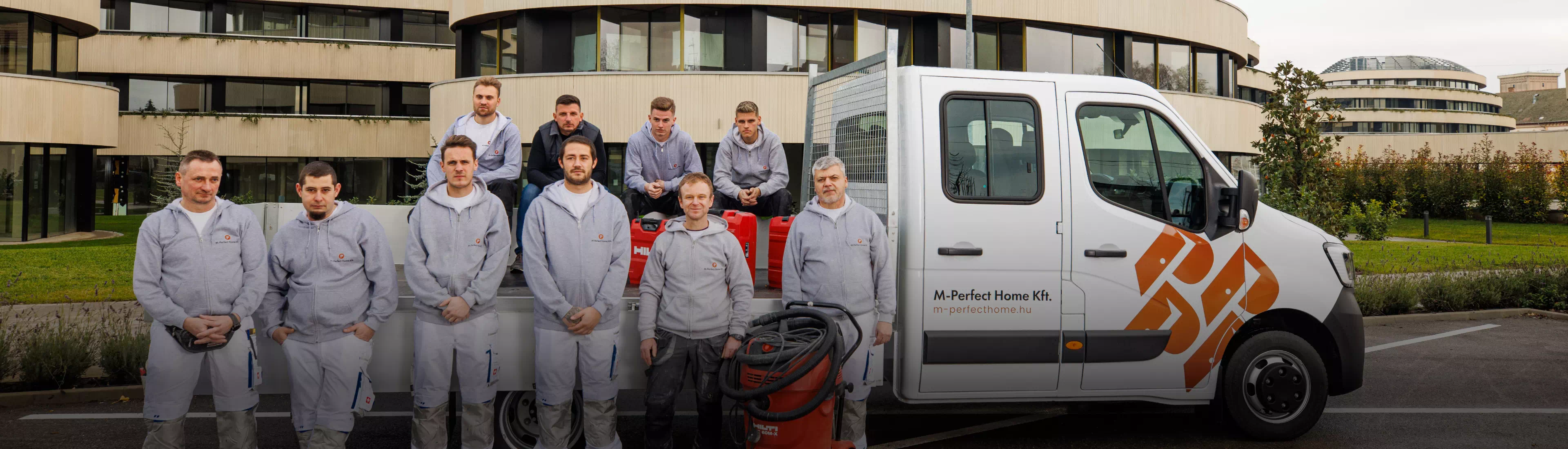 m-perfect home, generálkivitelezés, megbízhatóság, diszkréció, családi ház építés, felújítás, karbantartás, tűzgátló bevonatok, elektromos kapu, térburkolás